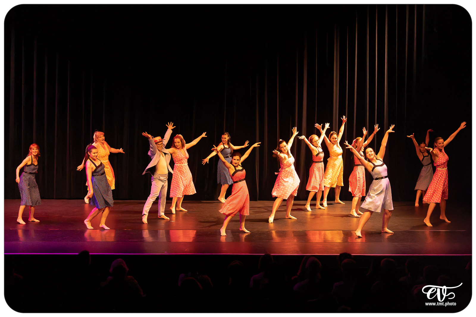 ECOLE DE DANSE CÉCILE ADAMOW